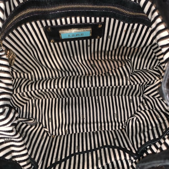 LAMB watchall black crinkled leather hobo bag - Picture 5 of 8